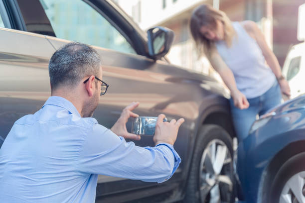 Professional Sr22 Insurance technician working in Alva, FL